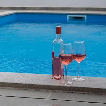 דירה Swell House